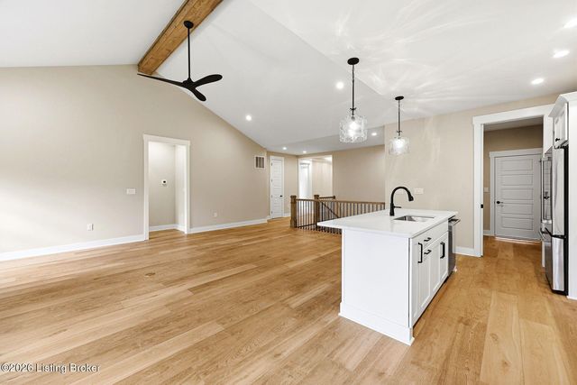 14713 Stable Gate Pl, Louisville, KY 40245