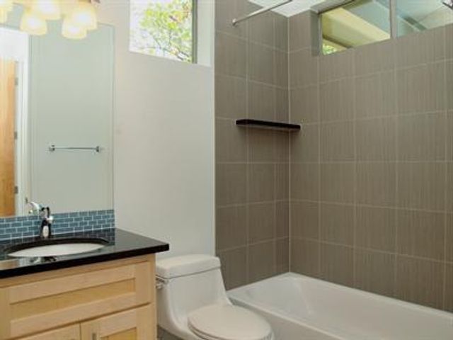 4605 Avenue B A, Austin, TX 78751