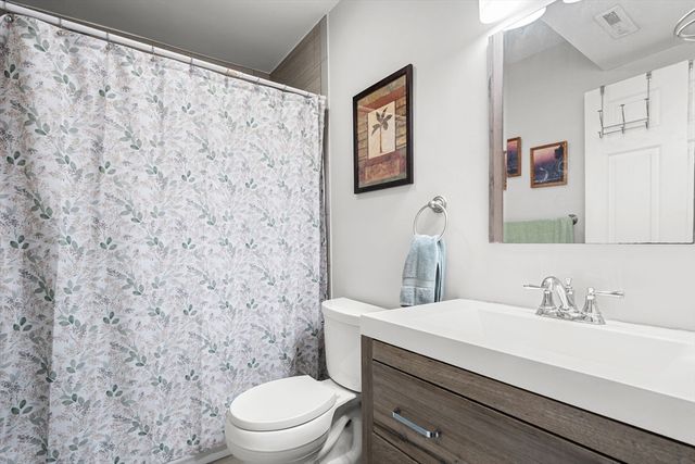 5 Prudence Crandall Lane 5, Easton, MA 02356
