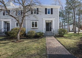 225 Lincoln St D8, Duxbury, MA 02332