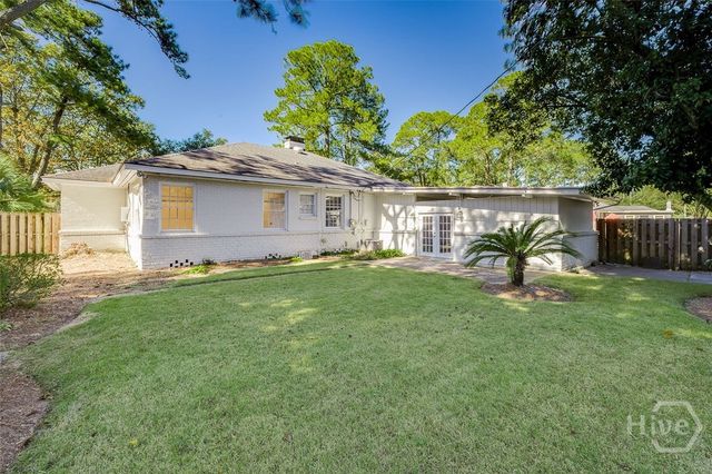 5114 Abercorn Street, Savannah, GA 31405