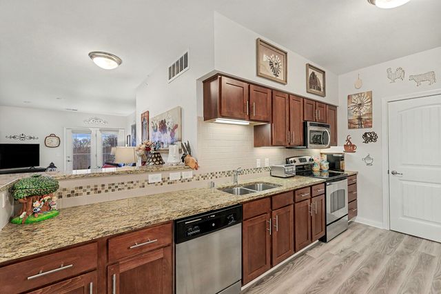 1859 Riverpointe Court, 5, Dayton, KY 41074