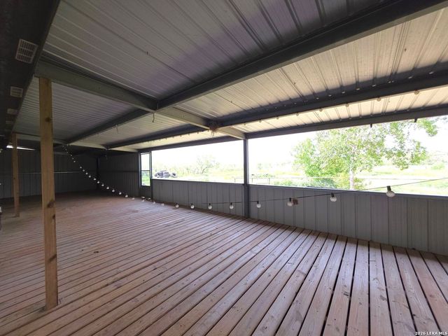 635 E Ditto Rd, Poteet, TX 78065