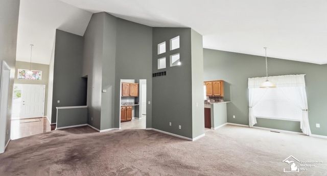 5492 Elmhurst Drive, Trenton, MI 48183