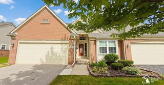 5492 Elmhurst Drive, Trenton, MI 48183