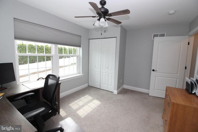 912 FORD ST, Bridgeport, PA 19405