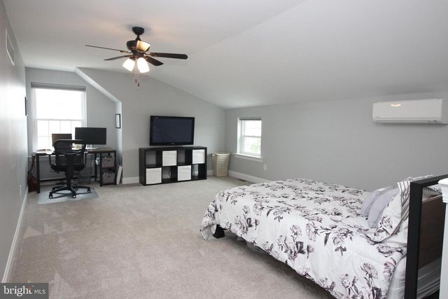 912 FORD ST, Bridgeport, PA 19405