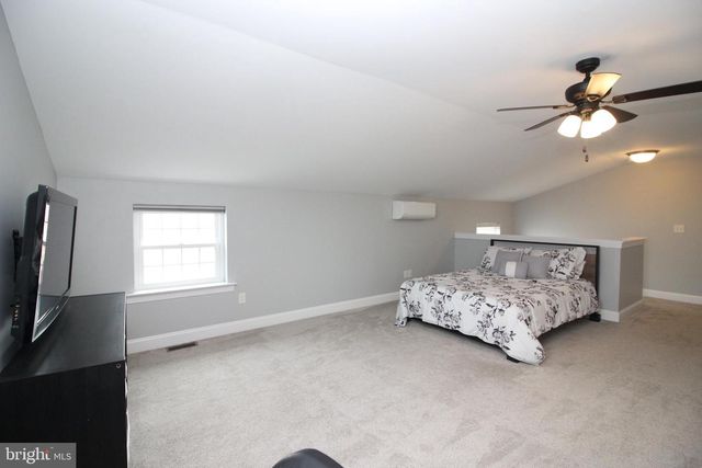 912 FORD ST, Bridgeport, PA 19405