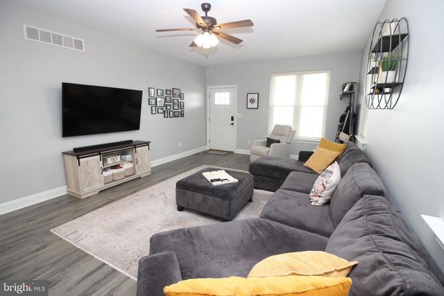 912 FORD ST, Bridgeport, PA 19405