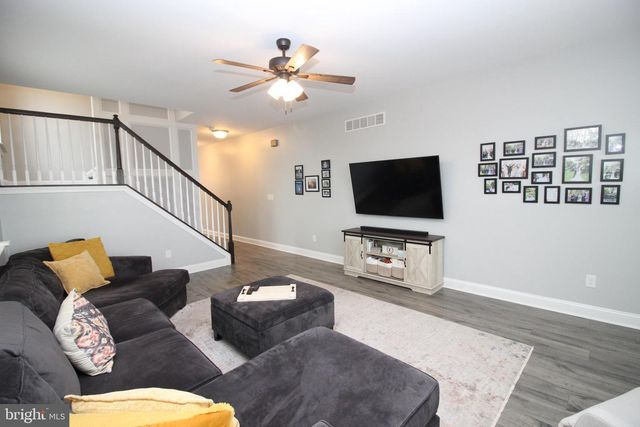 912 FORD ST, Bridgeport, PA 19405