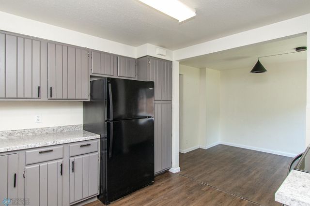 318 12th Street N, Moorhead, MN 56560