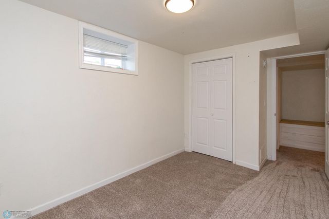 318 12th Street N, Moorhead, MN 56560