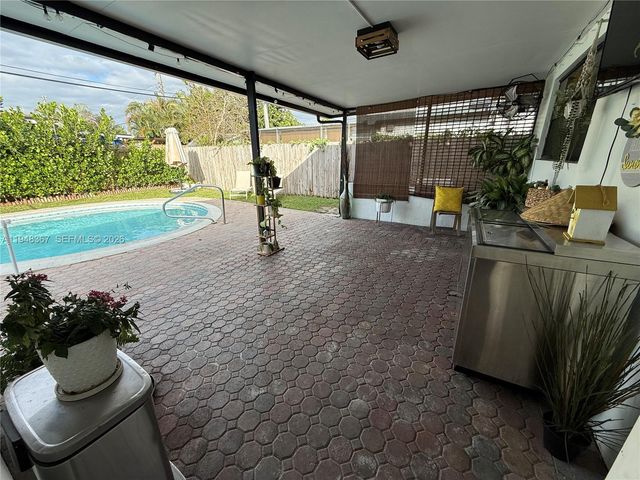 7321 Taylor St, Hollywood, FL 33024