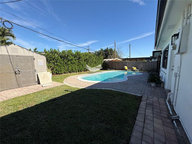 7321 Taylor St, Hollywood, FL 33024