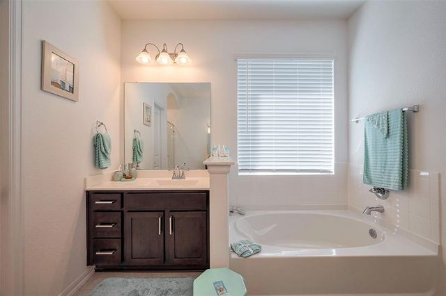 5819 Southern Rose Lane, Rosenberg, TX 77469