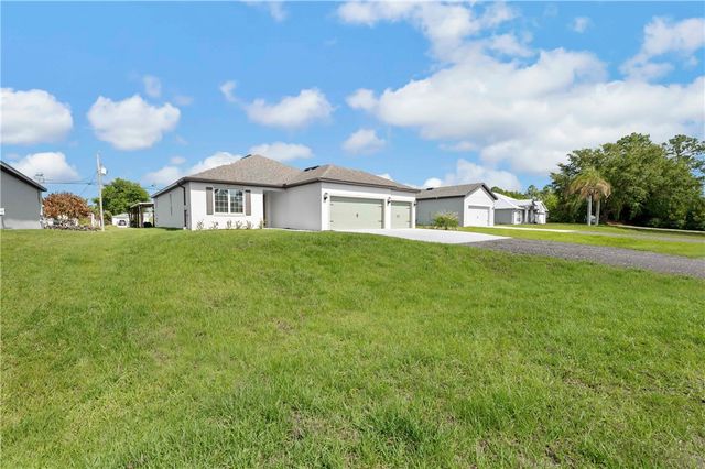 9335 101st Avenue, Vero Beach, FL 32967
