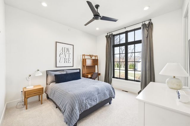 3618 Oakmont Court, West Des Moines, IA 50265