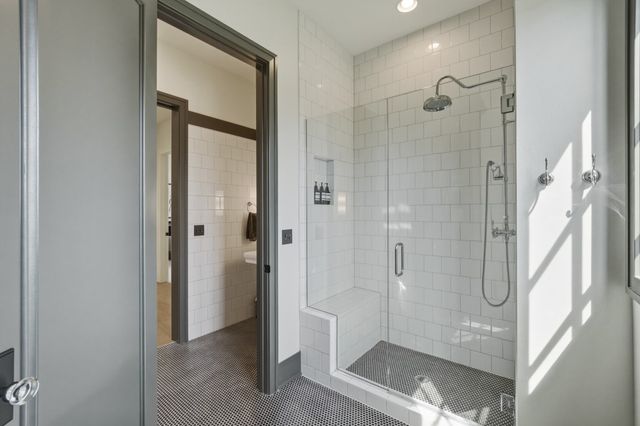 3618 Oakmont Court, West Des Moines, IA 50265