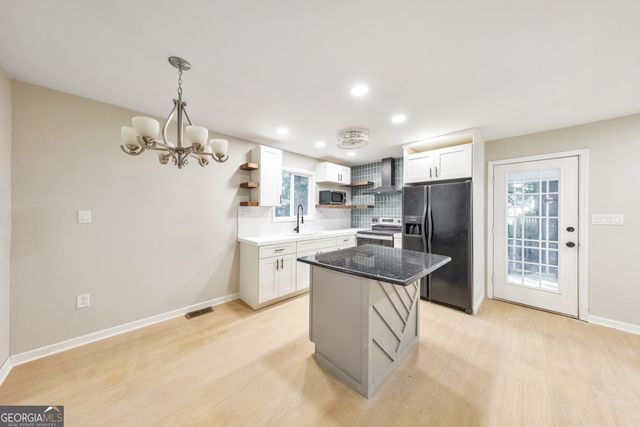 2461 Sherwood Place SW, Marietta, GA 30008