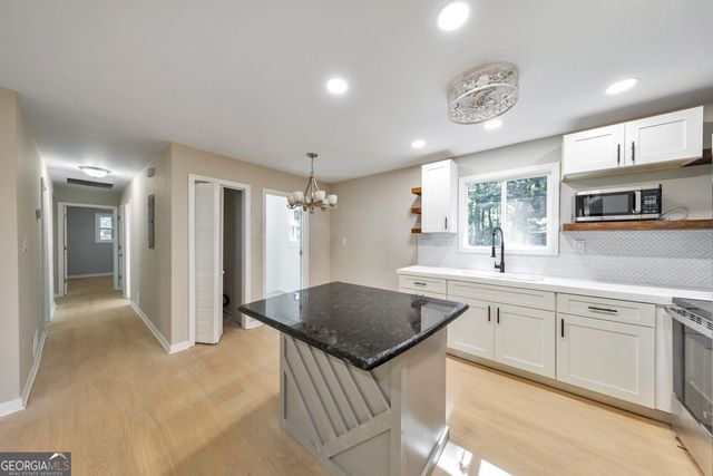 2461 Sherwood Place SW, Marietta, GA 30008
