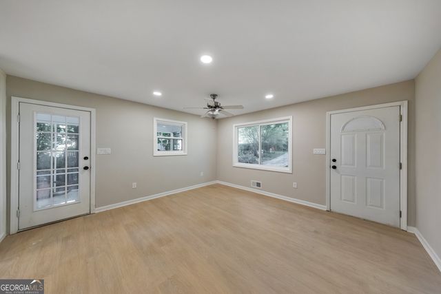2461 Sherwood Place SW, Marietta, GA 30008