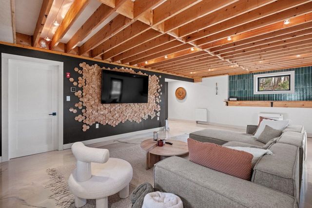 46 Huttwil Drive, Madison, NH 03849