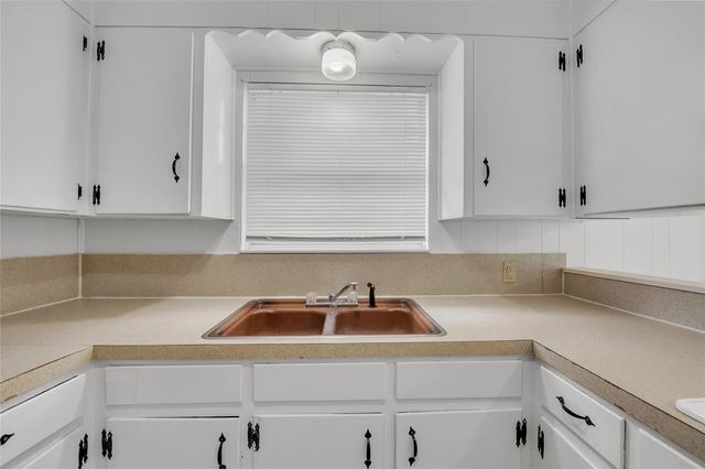 1306 Violet Ave, Killeen, TX 76543