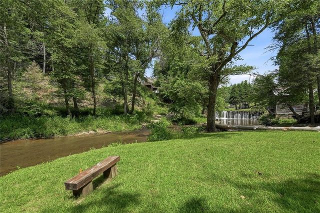 176 Mill Trace Court, Cleveland, GA 30528