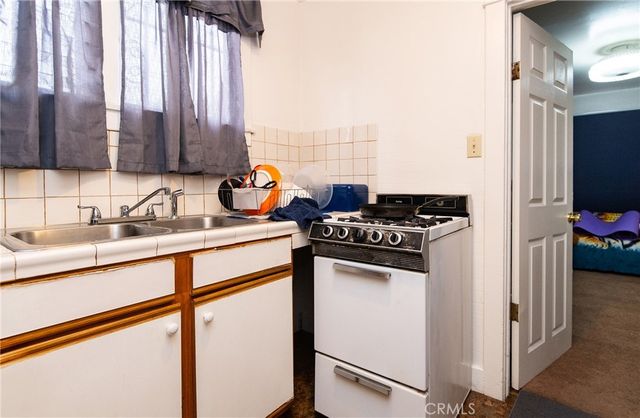 244 E 118th, Los Angeles, CA 90061