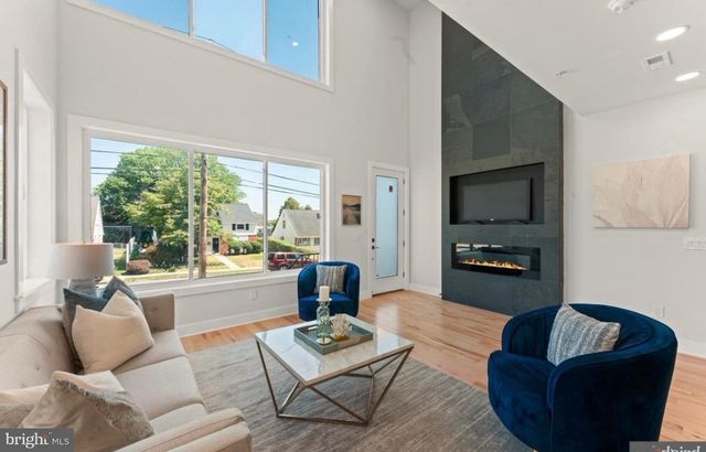 6983 SILVERWOOD ST, Philadelphia, PA 19128