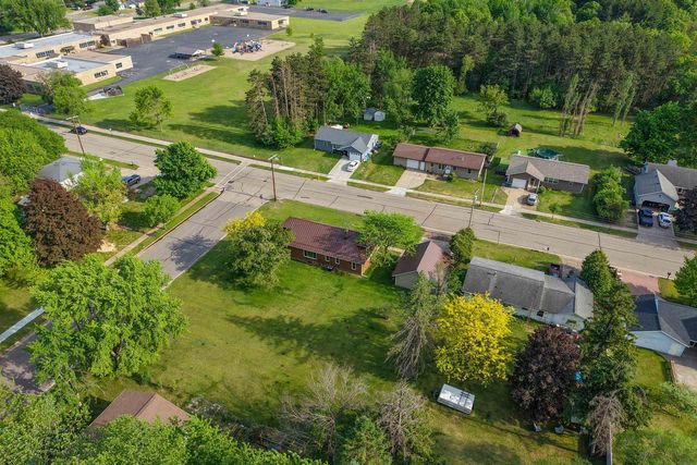 424 MAPLE STREET, Nekoosa, WI 54457