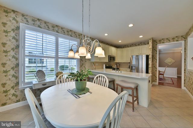 182 LATTICE LN, Collegeville, PA 19426