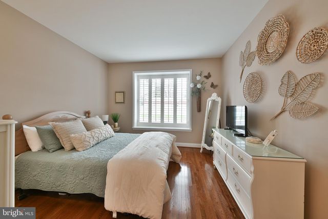 182 LATTICE LN, Collegeville, PA 19426