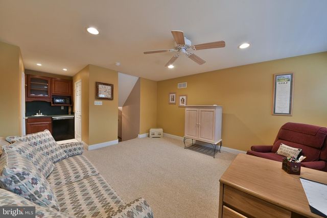 182 LATTICE LN, Collegeville, PA 19426