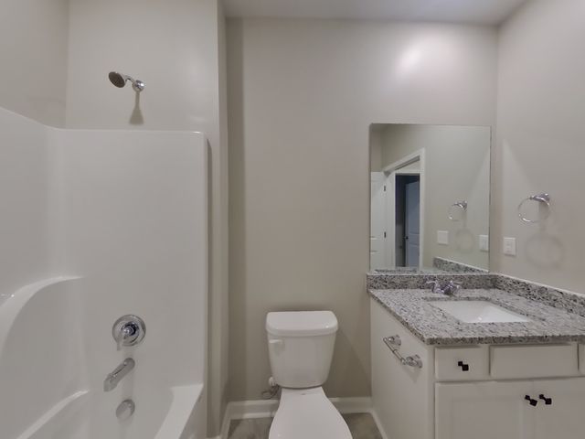 5035 Hunters Village Dr, Lebanon, TN 37087