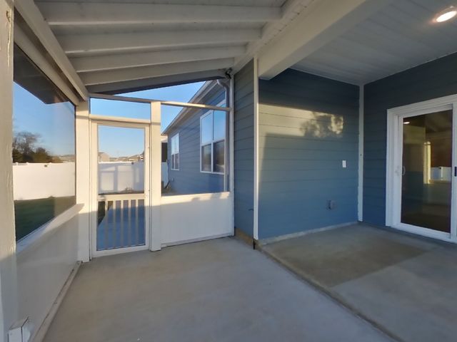 5035 Hunters Village Dr, Lebanon, TN 37087