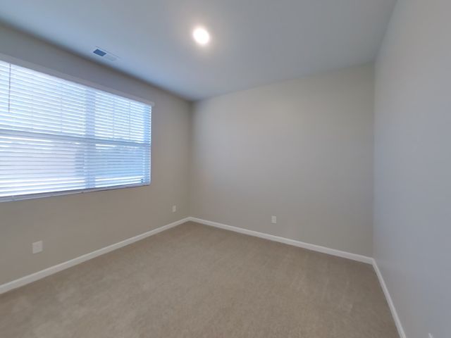 5035 Hunters Village Dr, Lebanon, TN 37087