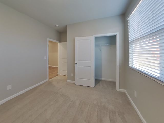 5035 Hunters Village Dr, Lebanon, TN 37087