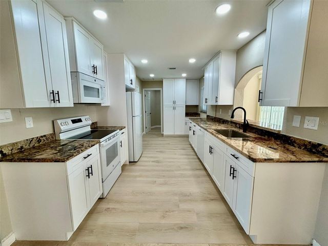 22157 NEW YORK AVENUE, Port Charlotte, FL 33952