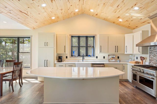 4238 Thunder Lake Lodge Drive NE, Thunder Lake Twp, MN 56672