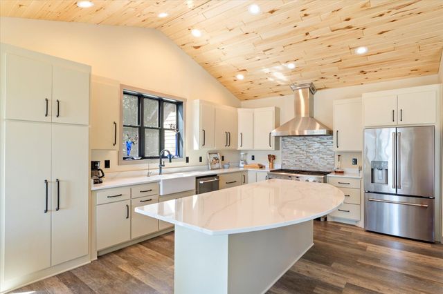 4238 Thunder Lake Lodge Drive NE, Thunder Lake Twp, MN 56672