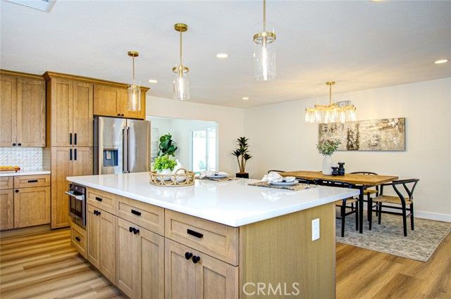 2433 Littleton, Costa Mesa, CA 92626