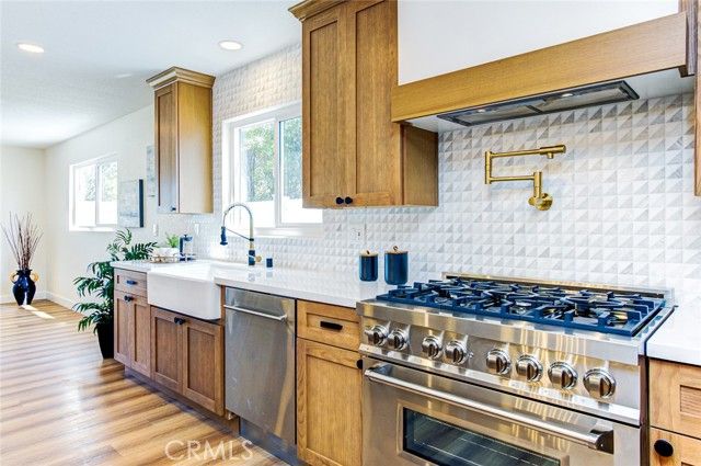 2433 Littleton, Costa Mesa, CA 92626