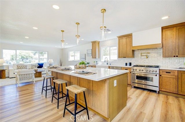 2433 Littleton, Costa Mesa, CA 92626