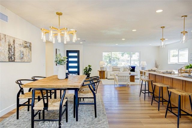 2433 Littleton, Costa Mesa, CA 92626