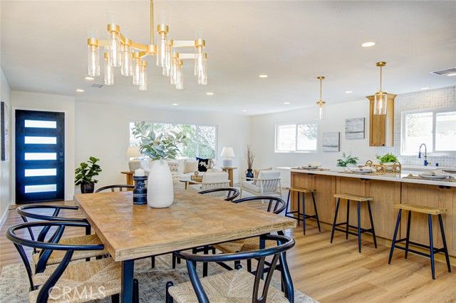 2433 Littleton, Costa Mesa, CA 92626