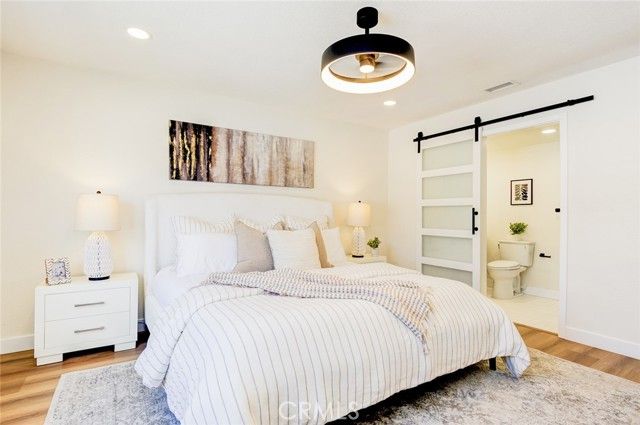 2433 Littleton, Costa Mesa, CA 92626