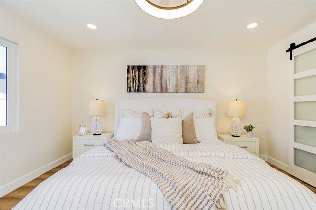 2433 Littleton, Costa Mesa, CA 92626