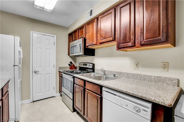 2451 North Rainbow Boulevard 1026, Las Vegas, NV 89108