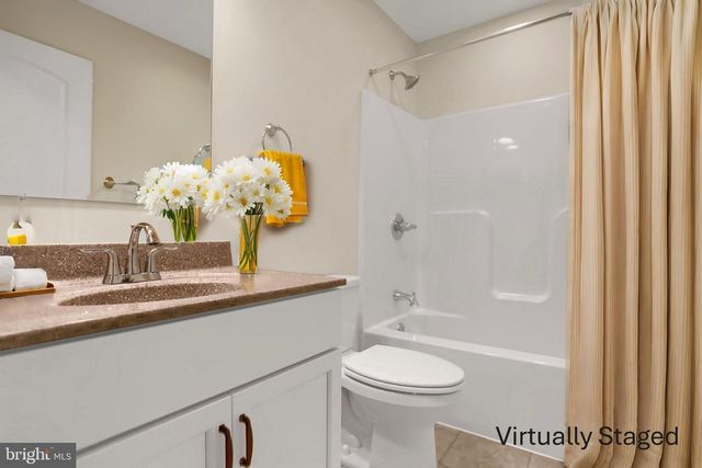 85 OLD COLONY RD, Selinsgrove, PA 17870